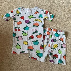 Hanna Andersson Fruit Short Pajama Set 120(6-7)